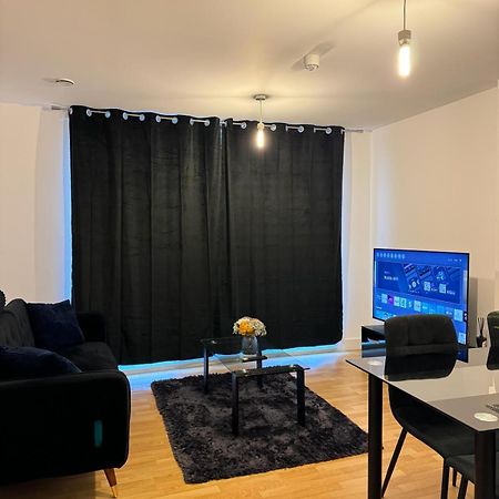 Spacious 2 Bedrooms Apartment In Stratford Londra Esterno foto