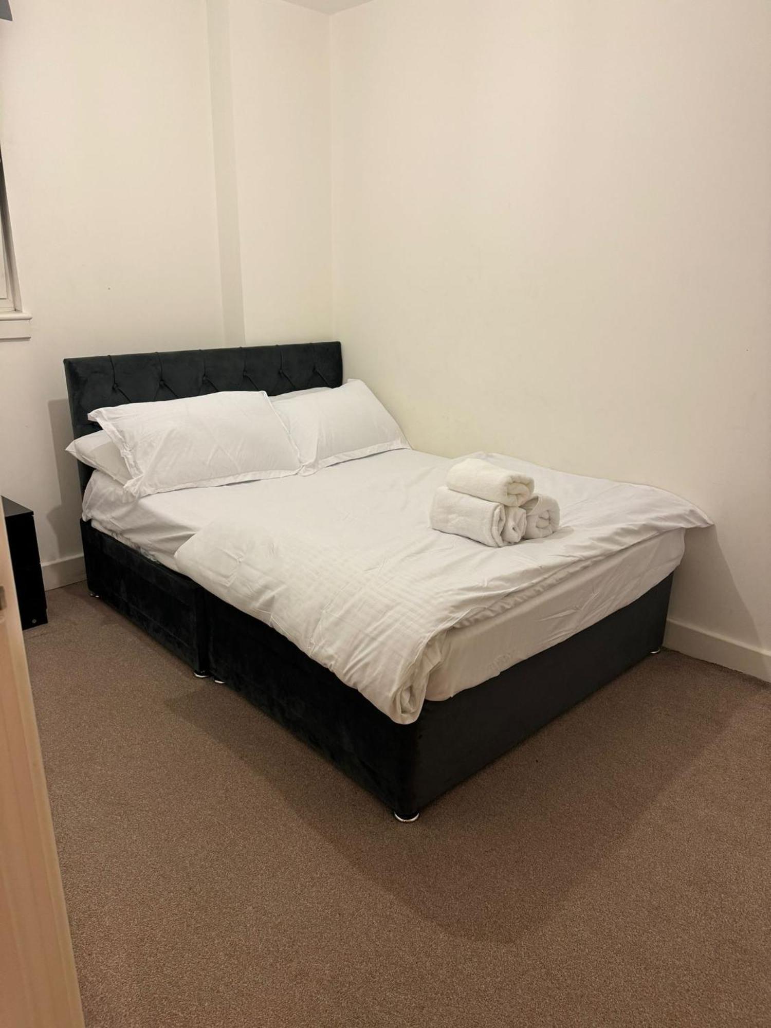 Spacious 2 Bedrooms Apartment In Stratford Londra Esterno foto