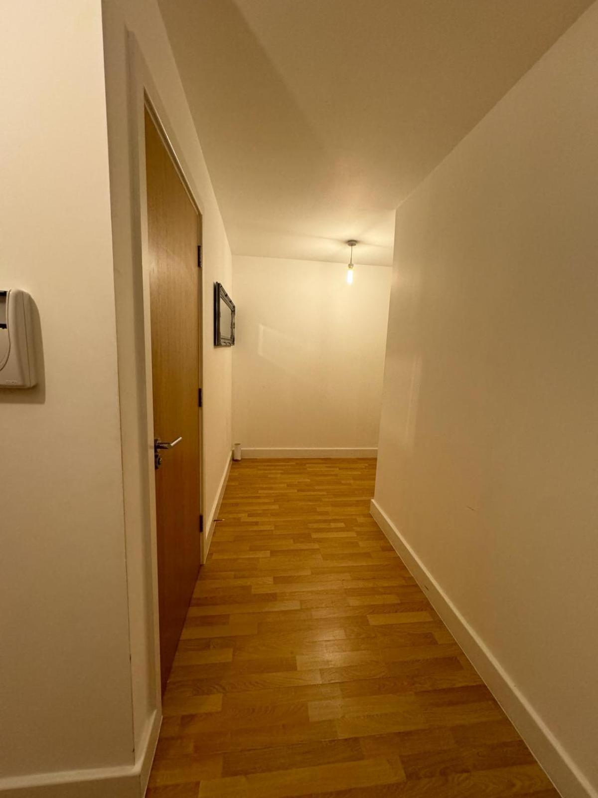 Spacious 2 Bedrooms Apartment In Stratford Londra Esterno foto